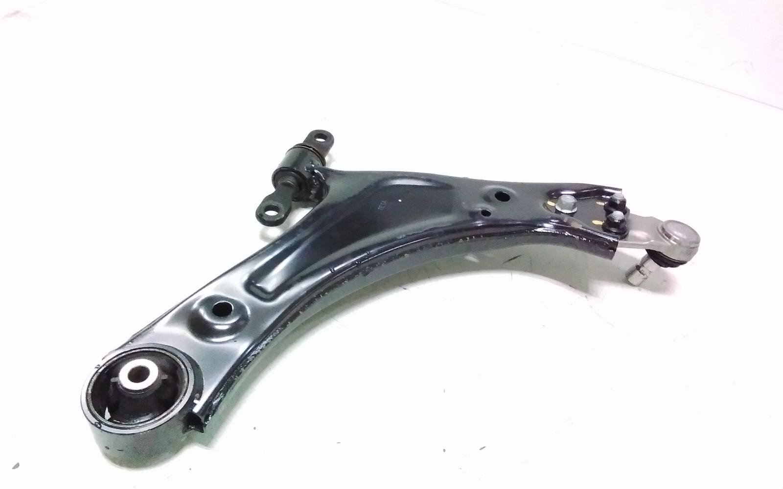 2024 Kia Sorento Left Front Lower Control Arm View Auto part Left Front Lower Control Arm Kia Sorento 2024