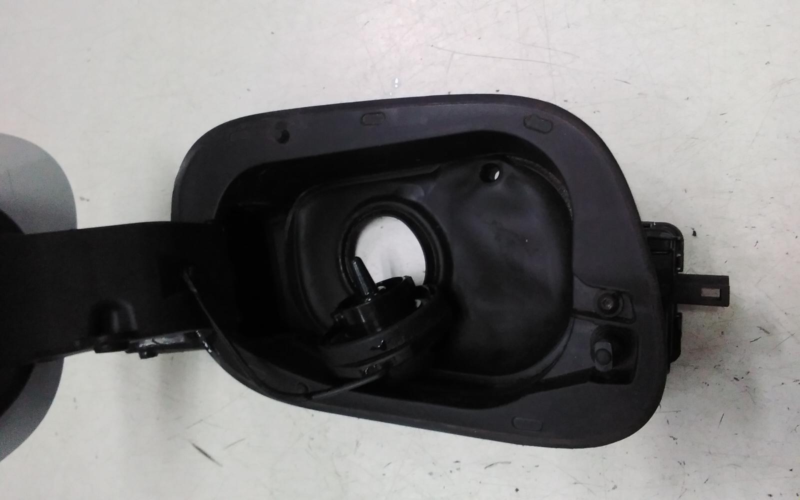 View Auto part Fuel Door / Filler Volkswagen Polo 2024