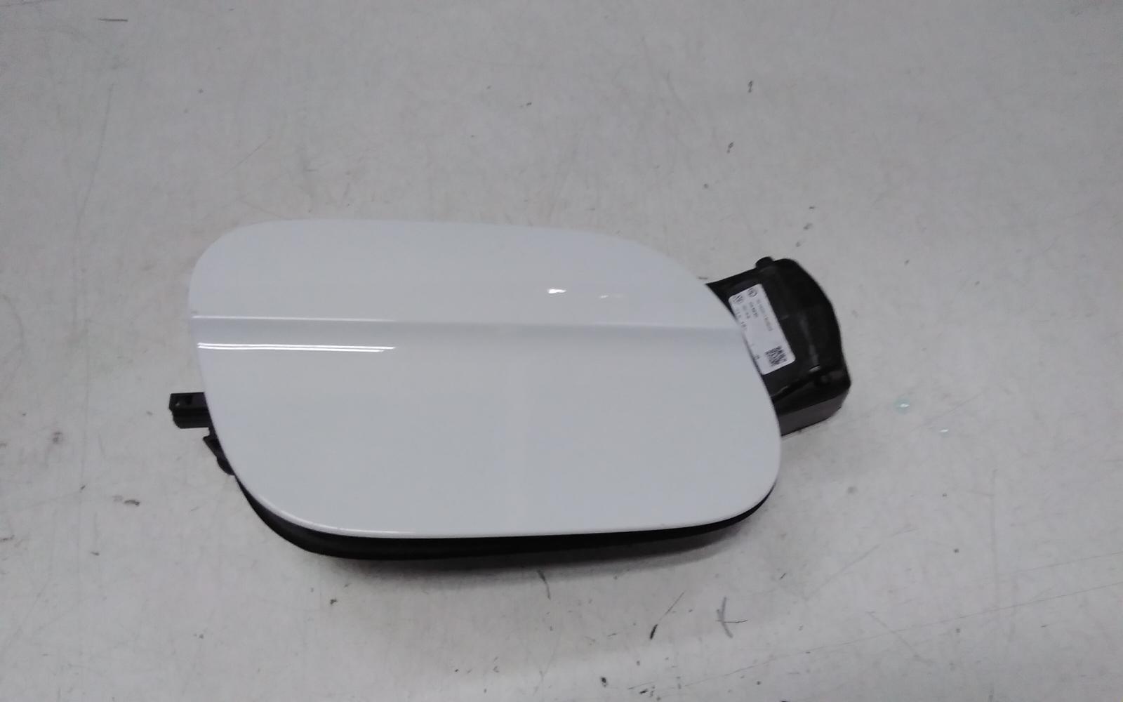 View Auto part Fuel Door / Filler Volkswagen Polo 2024
