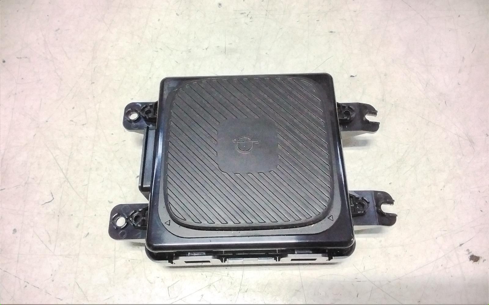 2024 Kia Sorento Misc Switch/Relay View Auto part Misc Switch/Relay Kia Sorento 2024
