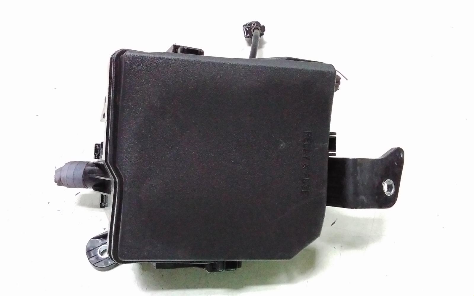 View Auto part Fuse Box Toyota Yaris Cross 2022