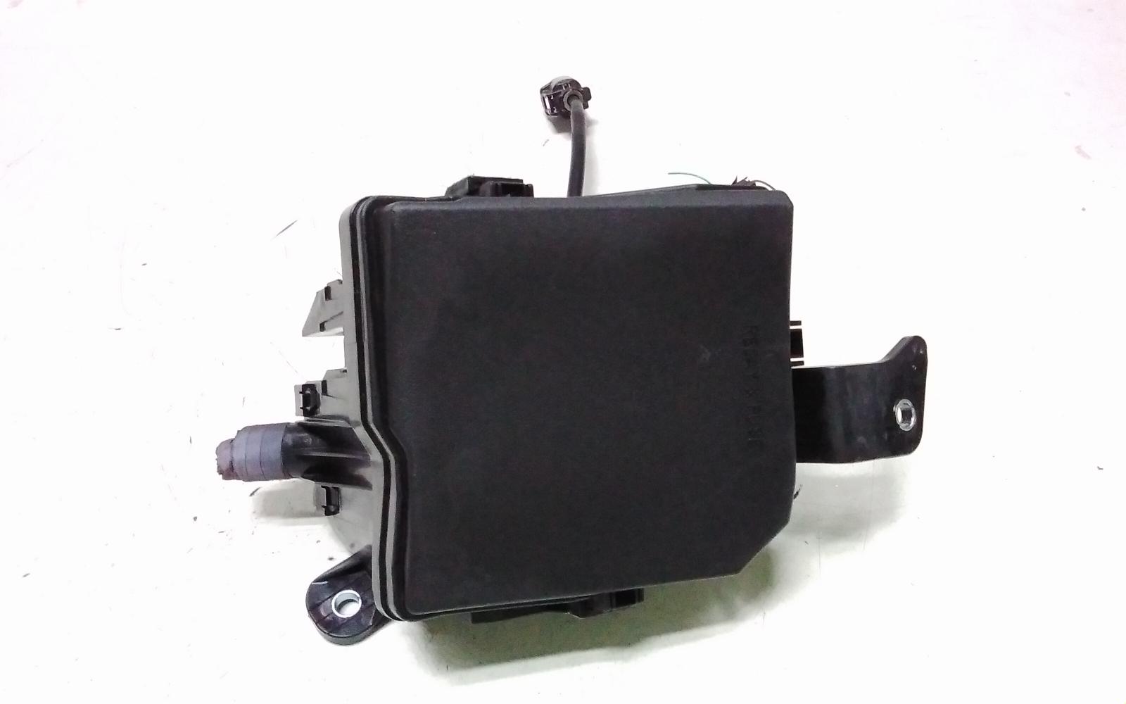 View Auto part Fuse Box Toyota Yaris Cross 2022