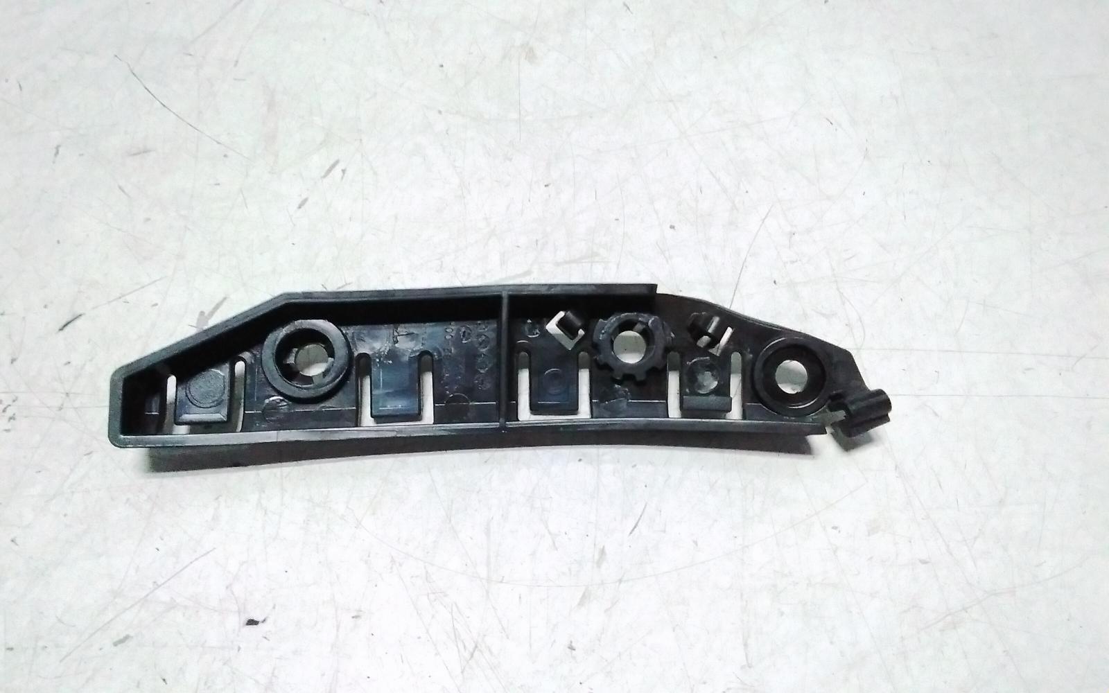 View Auto part Misc Bracket Tesla Model 3 2021