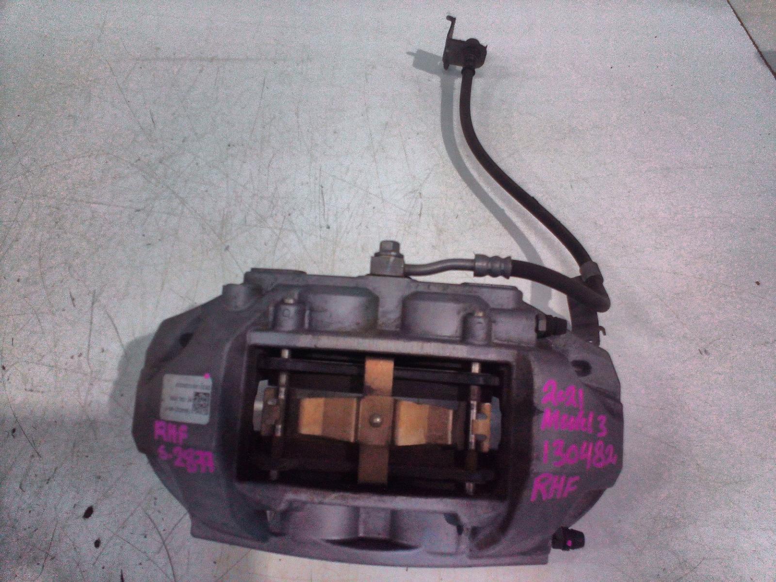 View Auto part Caliper Tesla Model 3 2021