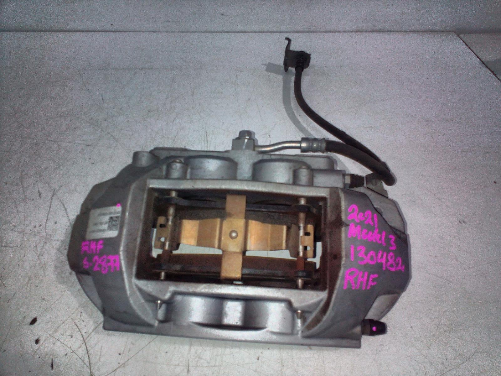 View Auto part Caliper Tesla Model 3 2021