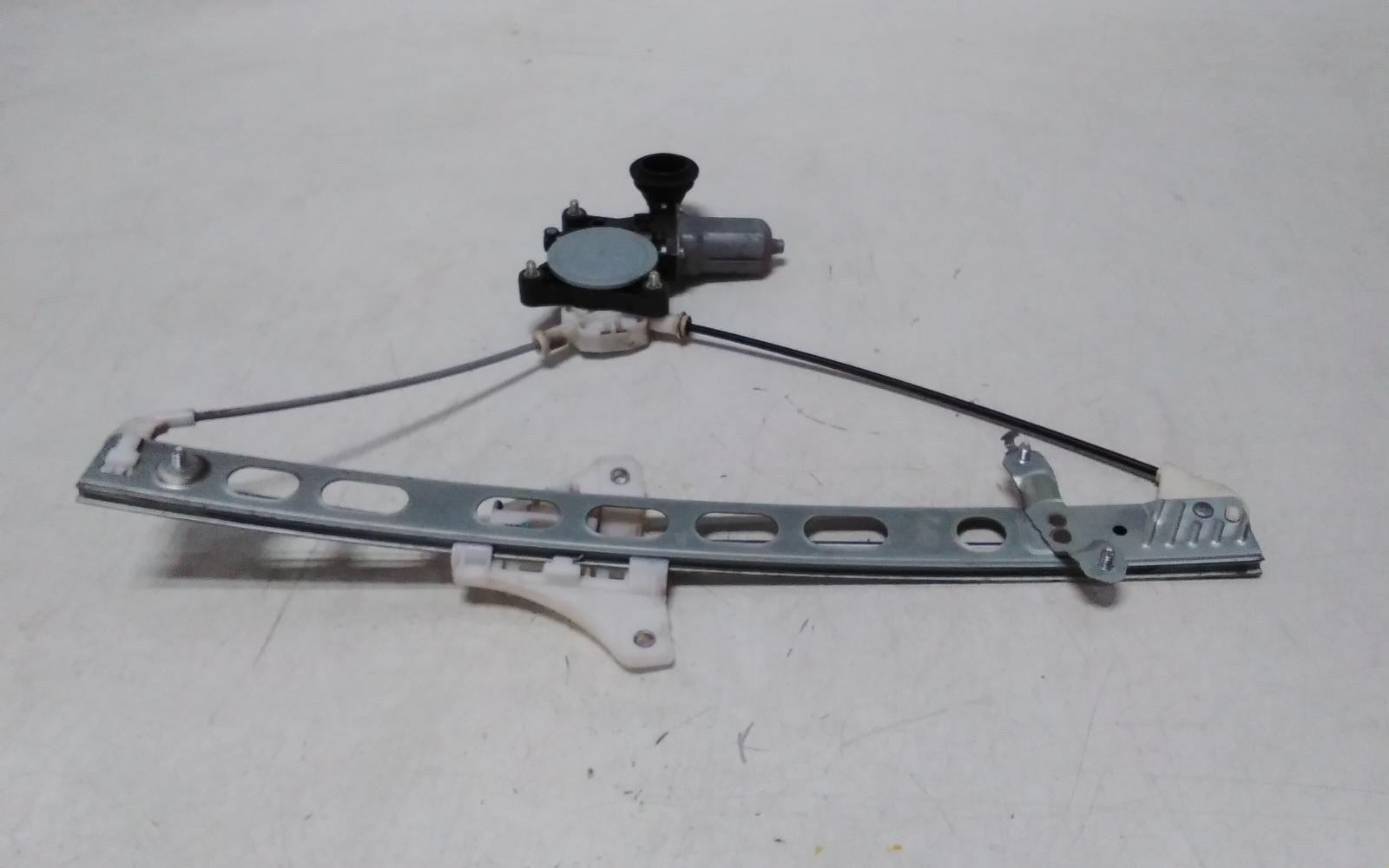 2014 Suzuki Swift Right Front Window Reg/Motor View Auto part Right Front Window Reg/Motor Suzuki Swift 2014
