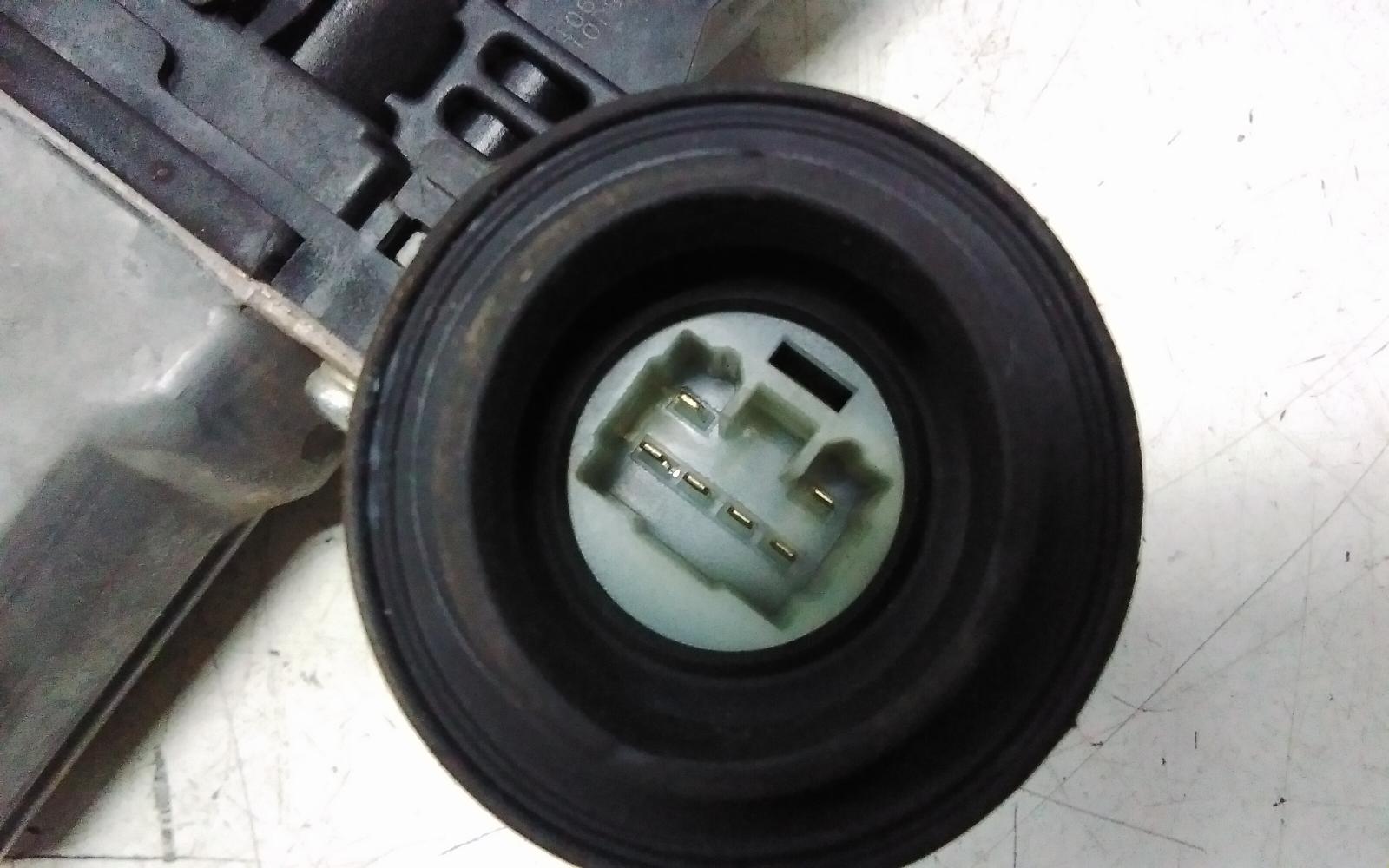 2014 Suzuki Swift Right Front Window Reg/Motor View Auto part Right Front Window Reg/Motor Suzuki Swift 2014