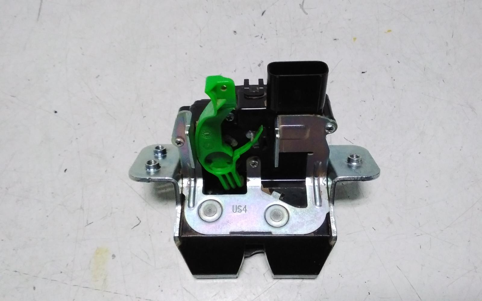 View Auto part Door/Boot/Gate Lock Hyundai Staria 2022