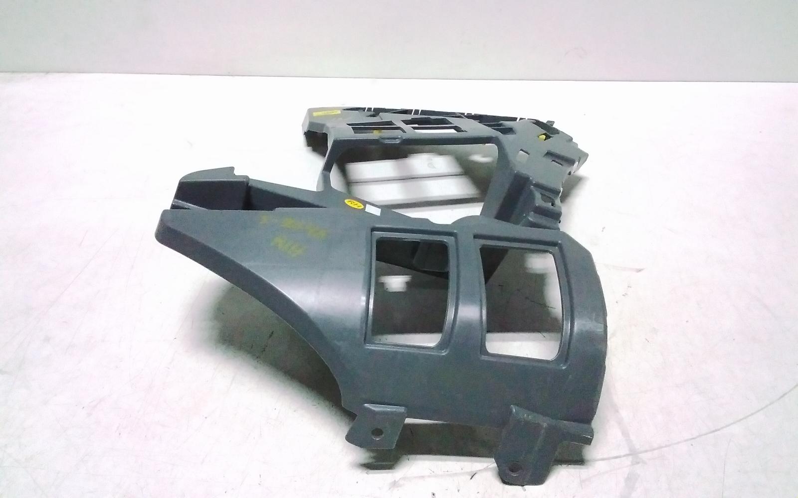 View Auto part Misc Bracket Genesis Gv70 2024