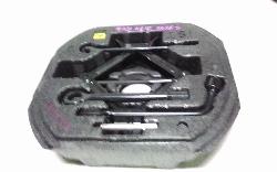 View Auto part Jack/Tool Kit Genesis Gv70 2024