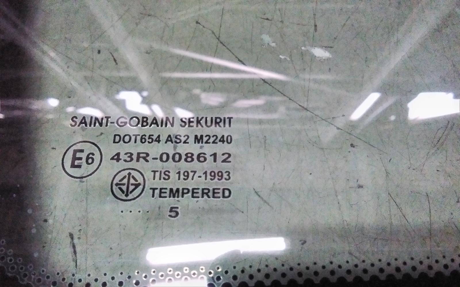 View Auto part Left Rear Side Glass Holden Commodore 2015