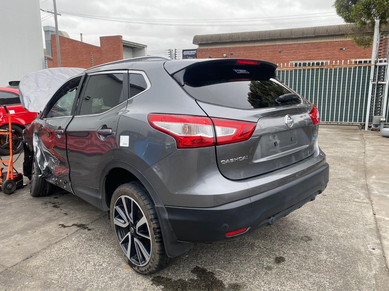 View Auto part Rear Bumper Nissan Qashqai 2015