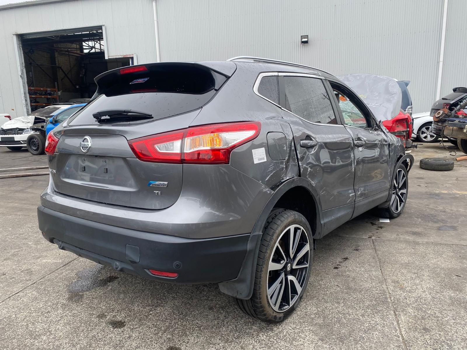 View Auto part Rear Bumper Nissan Qashqai 2015