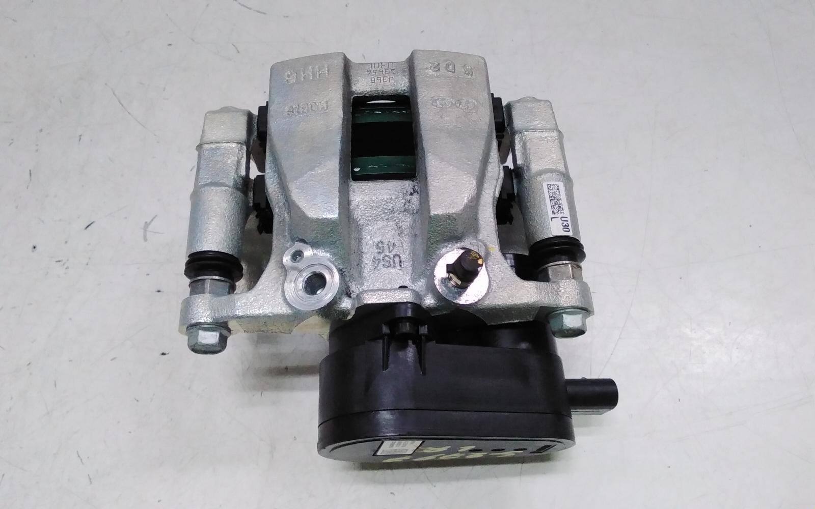 View Auto part Caliper Hyundai Staria 2023