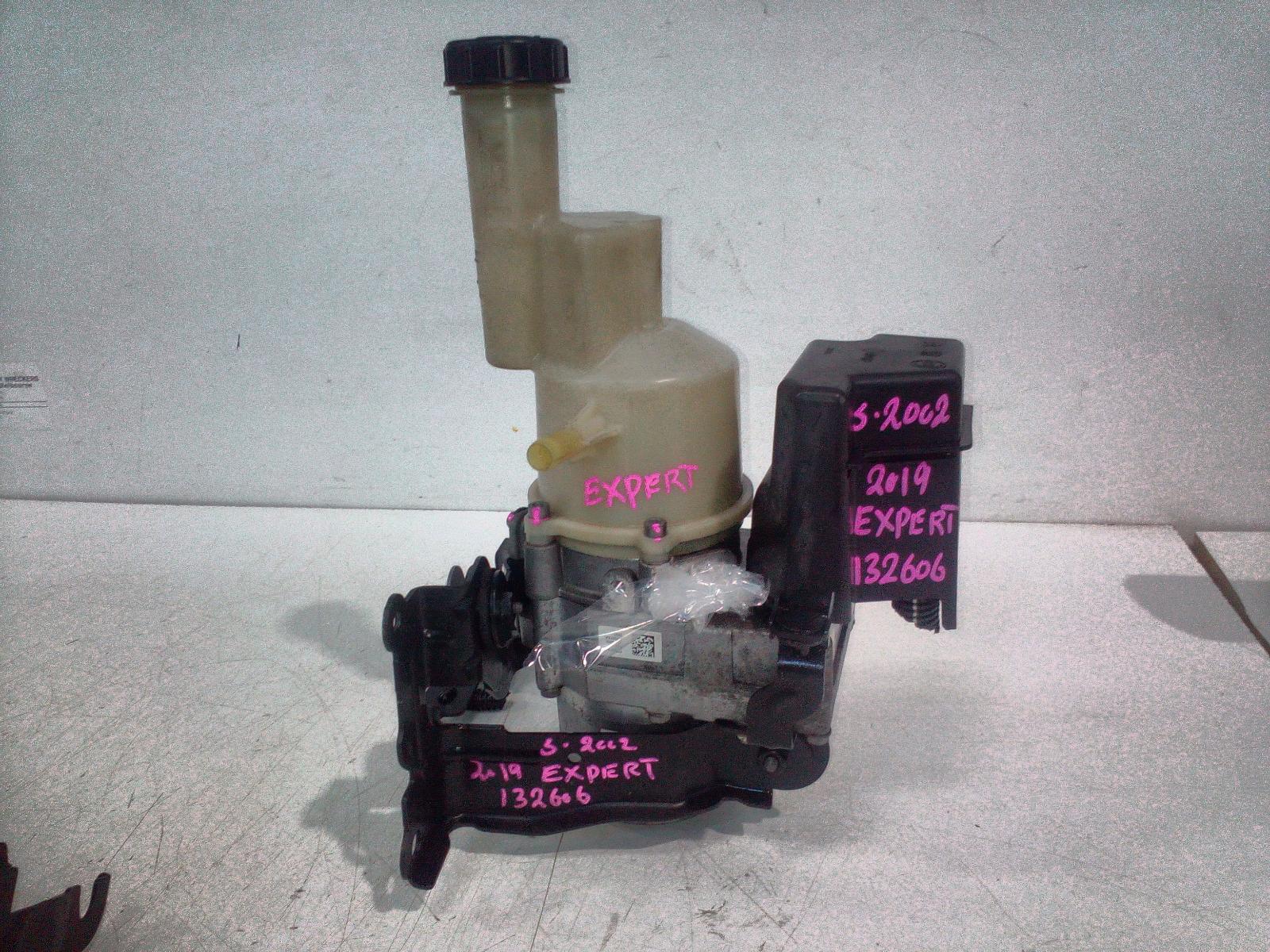 View Auto part Steering Pump Peugeot Expert 2019