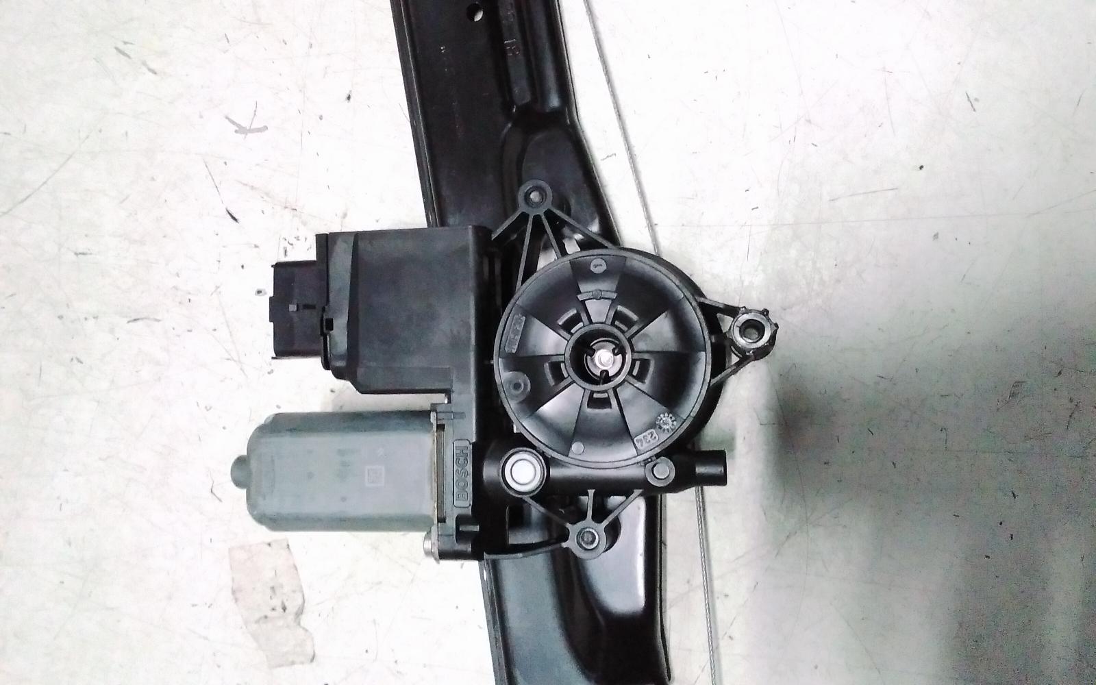 View Auto part Right Front Window Reg/Motor Peugeot Expert 2019