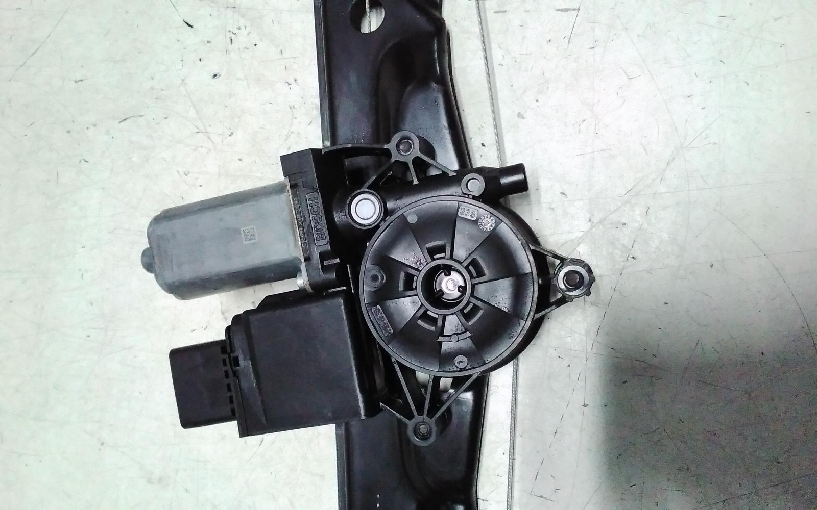 View Auto part Left Front Window Reg/Motor Peugeot Expert 2019