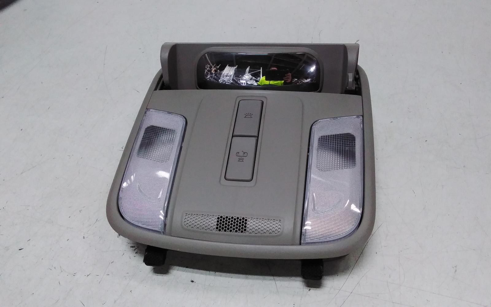 View Auto part Courtesy Light Kia Carnival/grand Carnival 2018