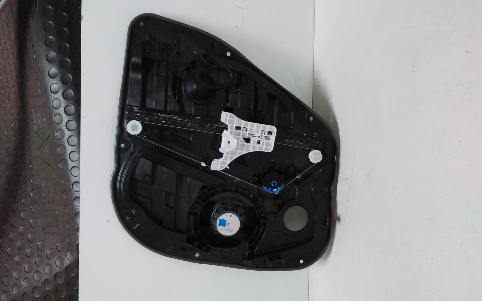 View Auto part Left Rear Wnd Reg/Motor Hyundai I30 2023