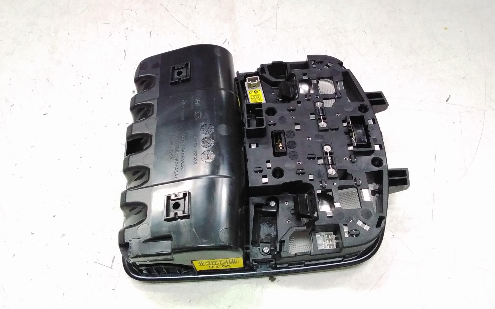 2023 Hyundai I30 Courtesy Light View Auto part Courtesy Light Hyundai I30 2023