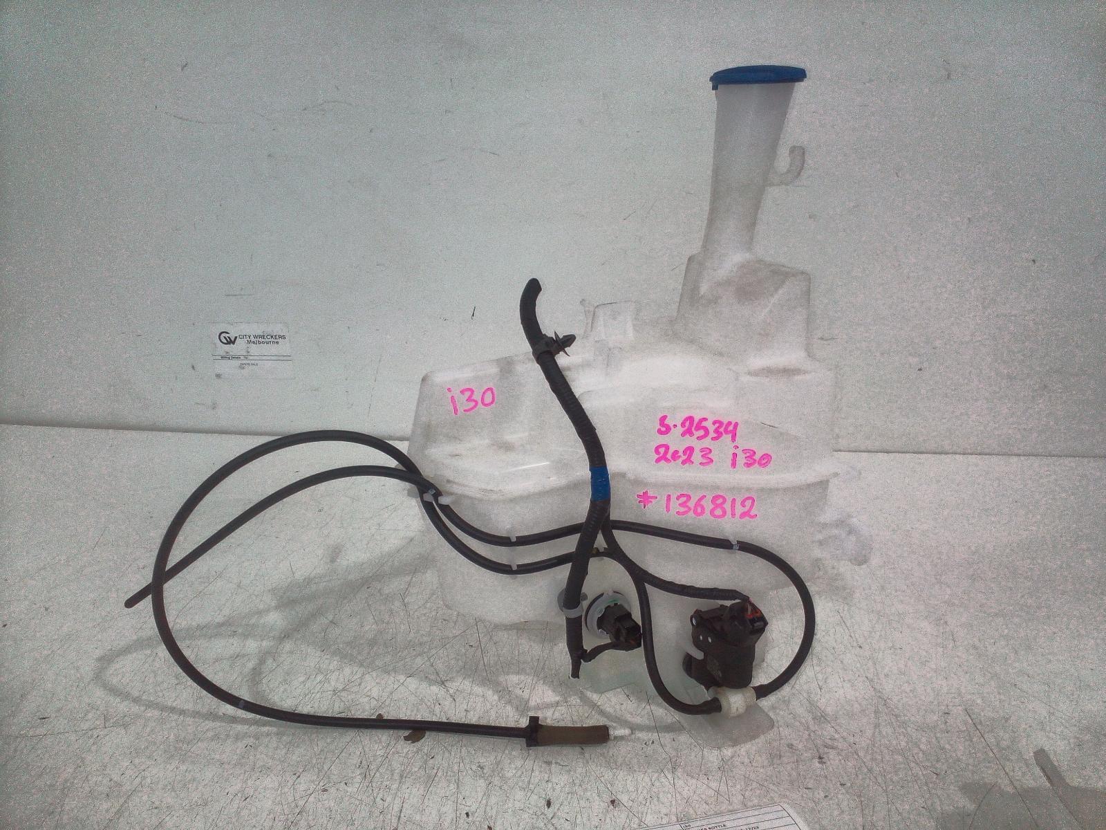 View Auto part Washer Bottle Hyundai I30 2023