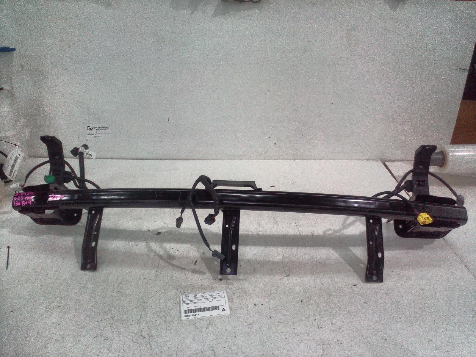 View Auto part R/Bar Bracket/Reinfo Hyundai I30 2023