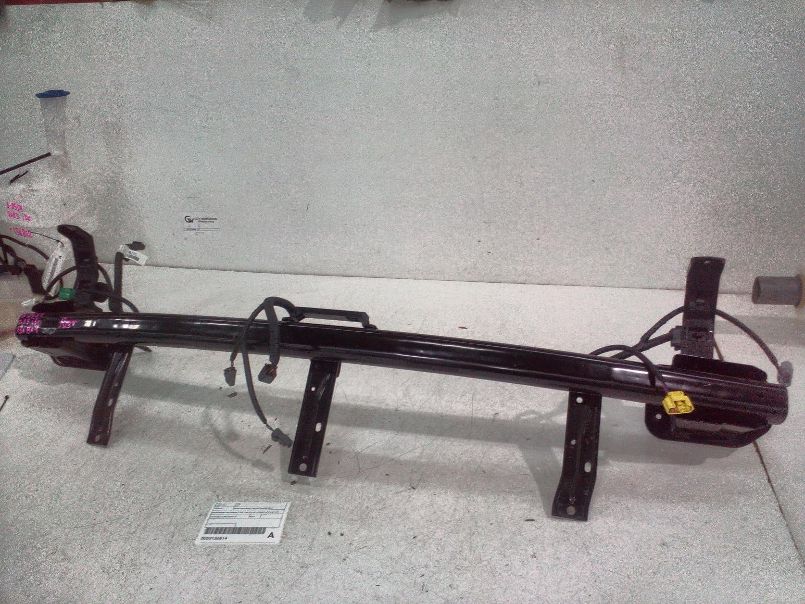 View Auto part R/Bar Bracket/Reinfo Hyundai I30 2023
