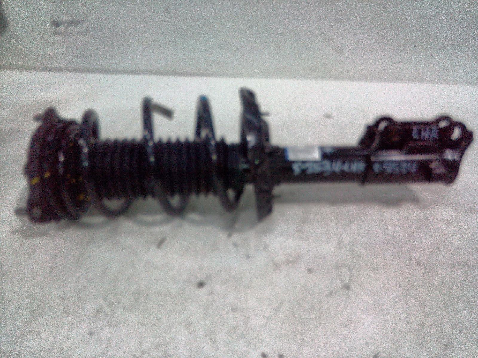 View Auto part Left Front Strut Hyundai I30 2023
