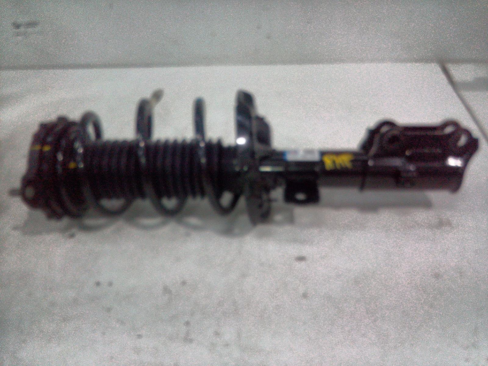 View Auto part Right Front Strut Hyundai I30 2023