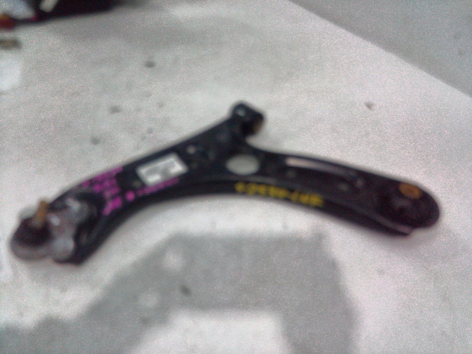 View Auto part Left Front Lower Control Arm Hyundai I30 2023