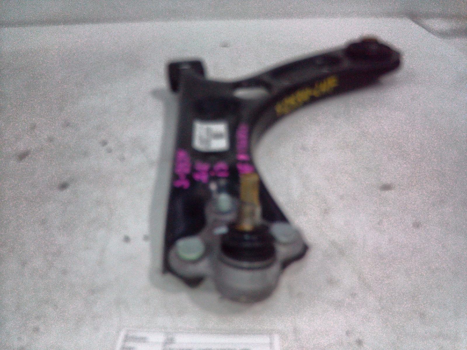 View Auto part Left Front Lower Control Arm Hyundai I30 2023