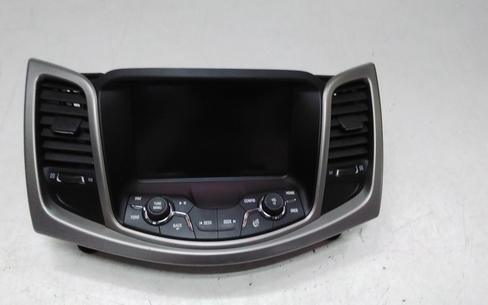 View Auto part Radio/Cd/Dvd/Sat/Tv Holden Commodore 2015