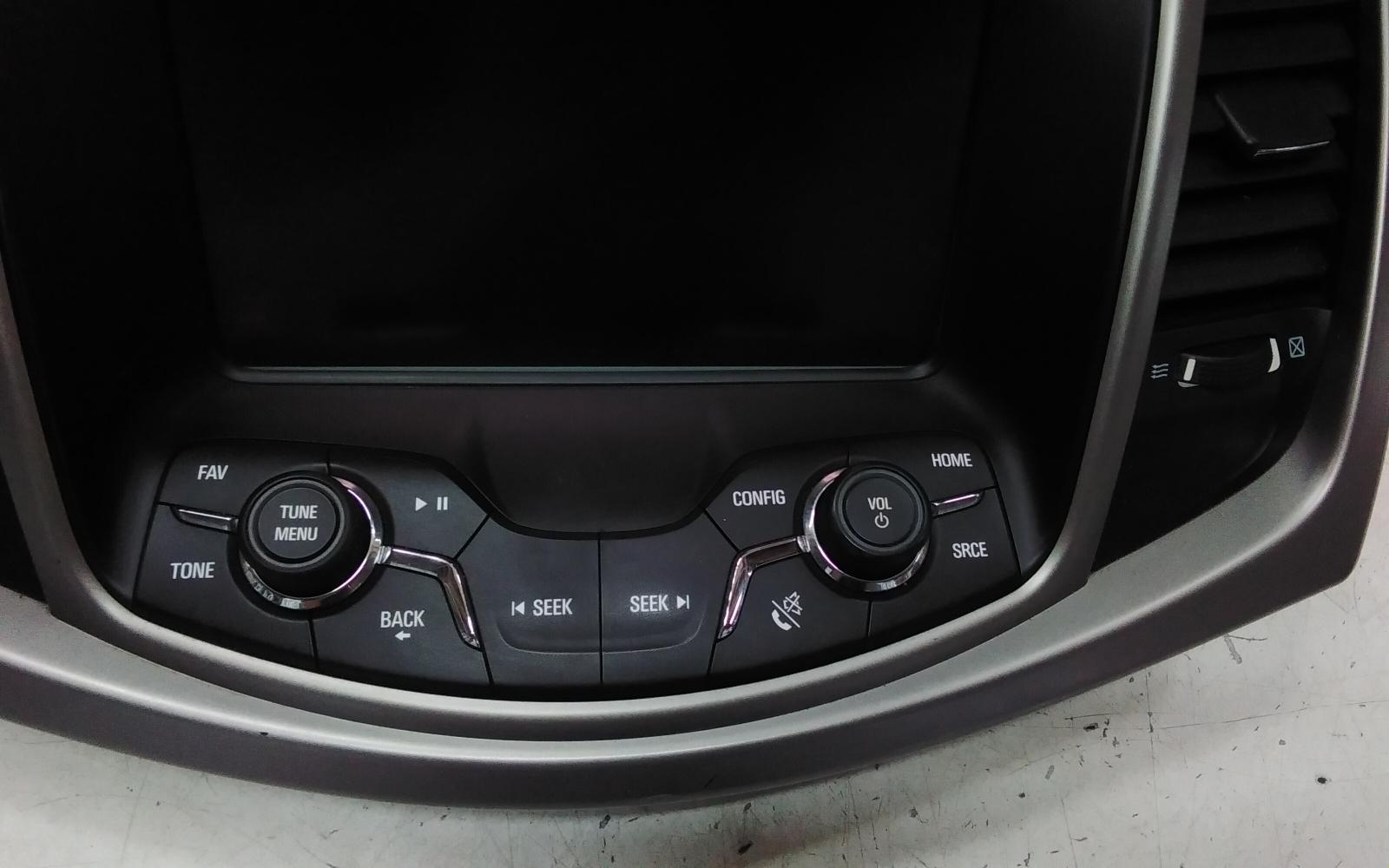 View Auto part Radio/Cd/Dvd/Sat/Tv Holden Commodore 2015