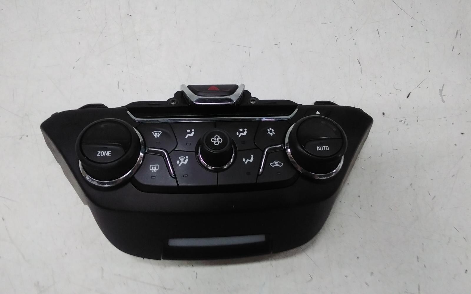 2015 Holden Commodore Heater/Ac Controls View Auto part Heater/Ac Controls Holden Commodore 2015