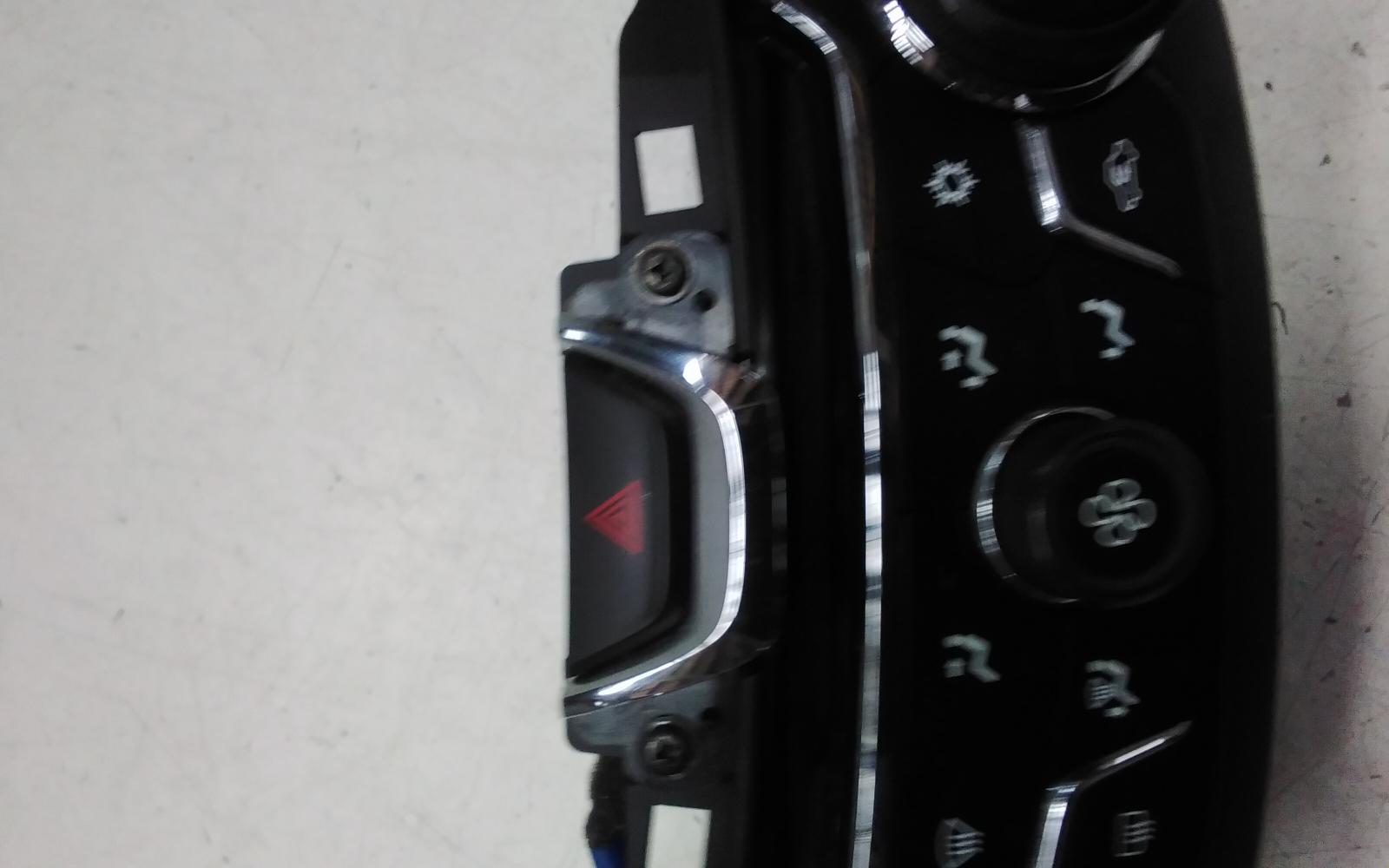 2015 Holden Commodore Heater/Ac Controls View Auto part Heater/Ac Controls Holden Commodore 2015