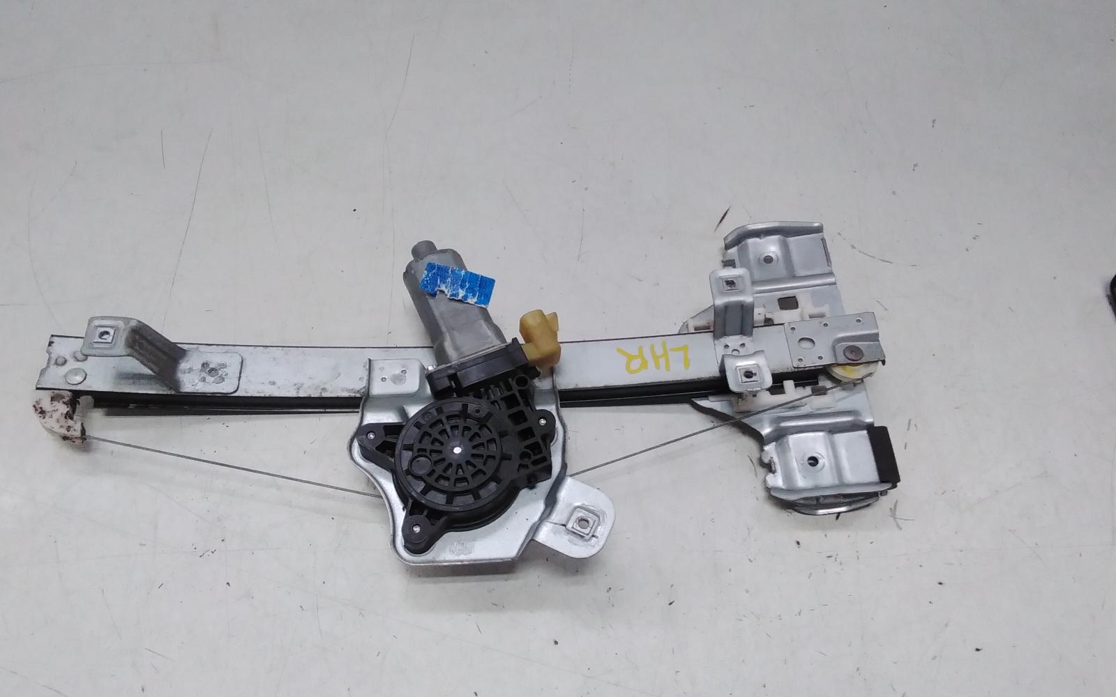 2015 Holden Commodore Left Rear Wnd Reg/Motor View Auto part Left Rear Wnd Reg/Motor Holden Commodore 2015