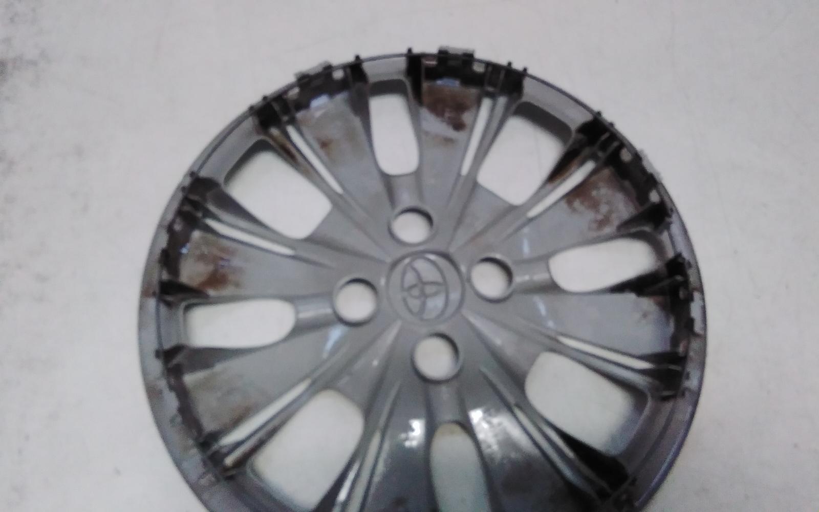 View Auto part Wheel Cover/Hub Cap Toyota Yaris 2016