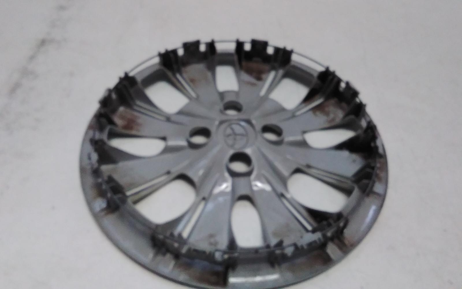 View Auto part Wheel Cover/Hub Cap Toyota Yaris 2016
