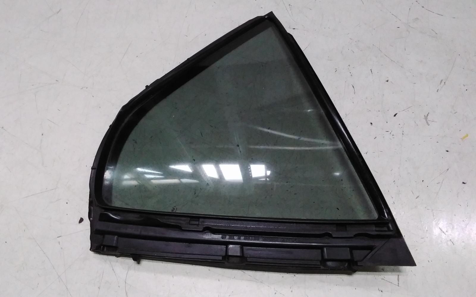 2020 Toyota Camry Right Rear 1/4 Door Glass View Auto part Right Rear 1/4 Door Glass Toyota Camry 2020