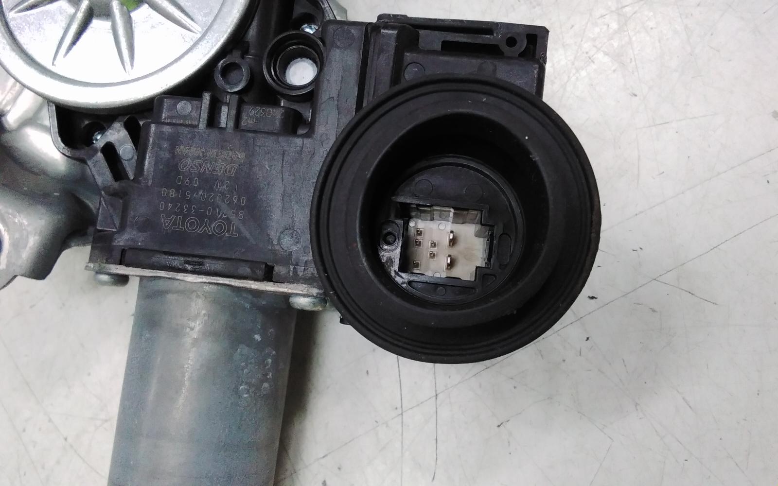 View Auto part Right Front Window Reg/Motor Toyota Camry 2020