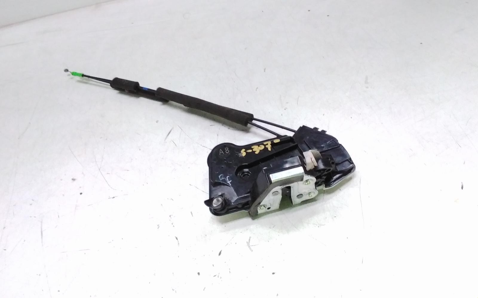 View Auto part Door/Boot/Gate Lock Toyota Camry 2020