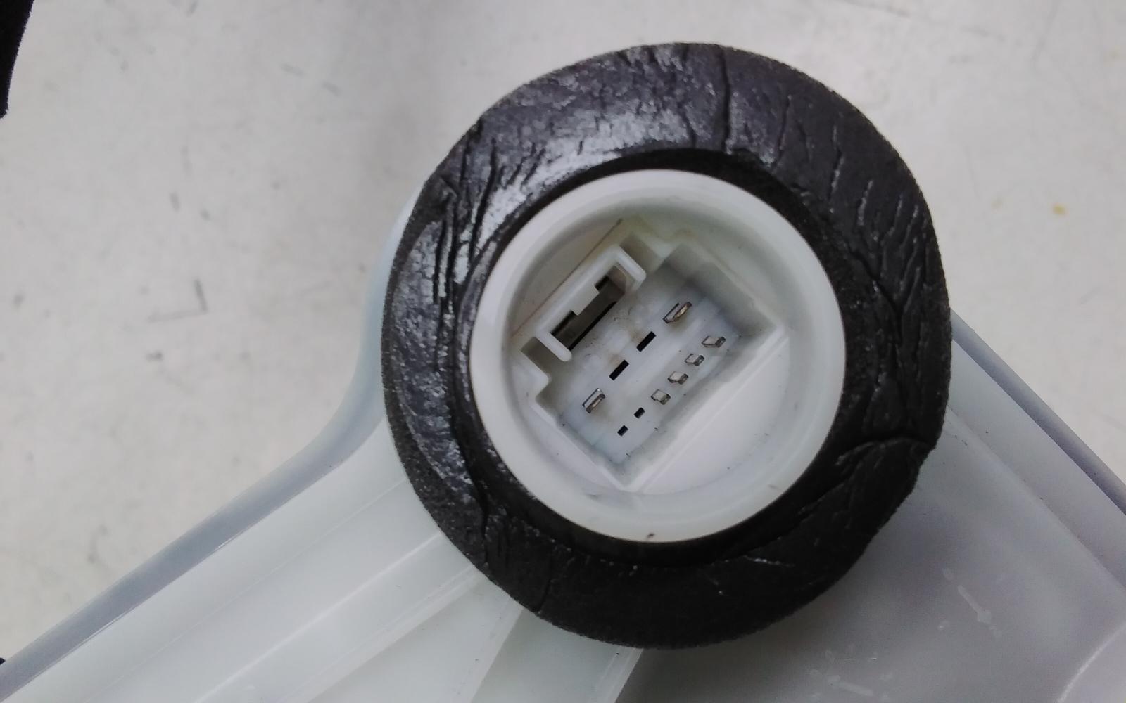 View Auto part Door/Boot/Gate Lock Toyota Camry 2020