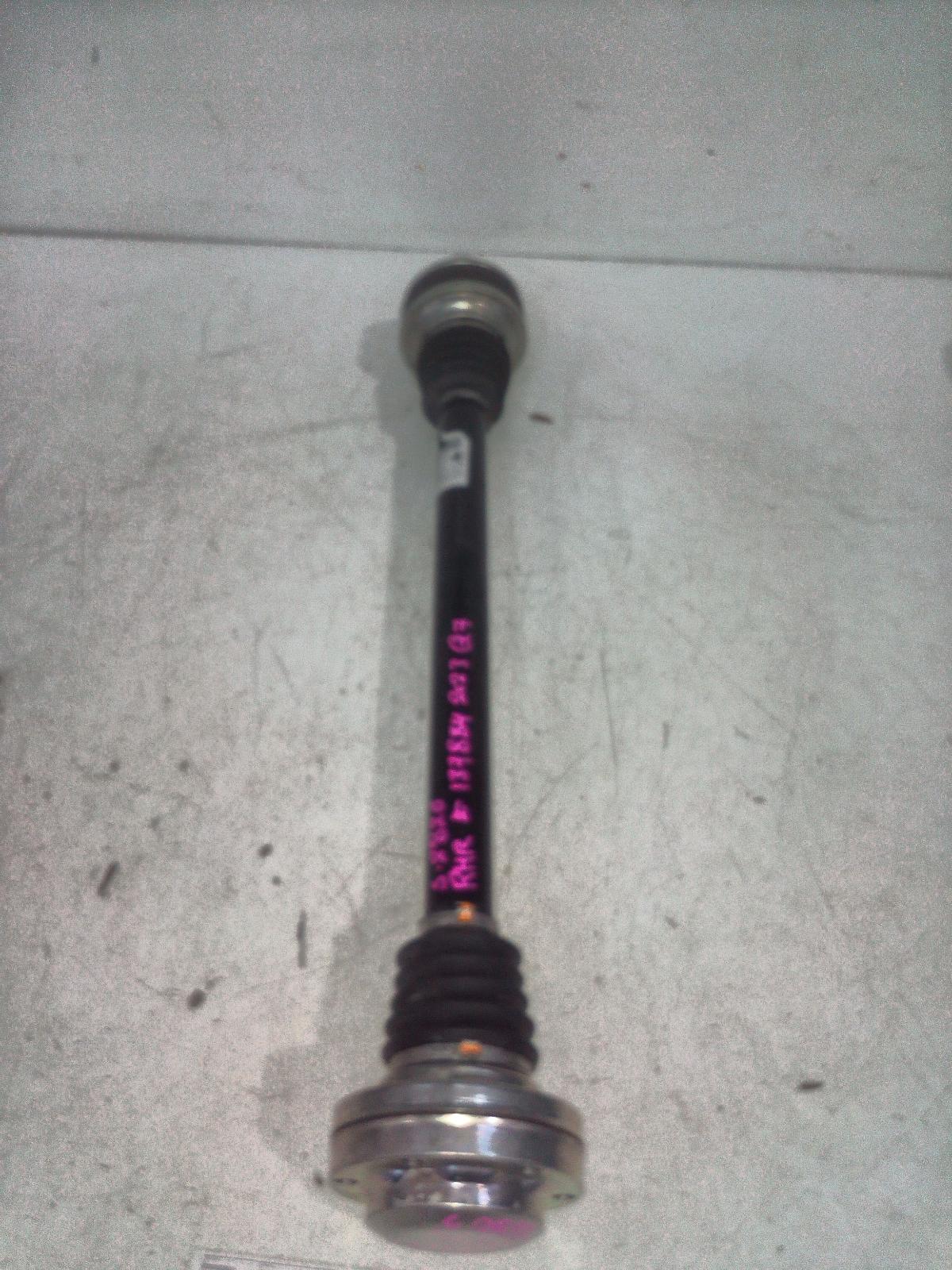 View Auto part Right Driveshaft Audi Q7 2023