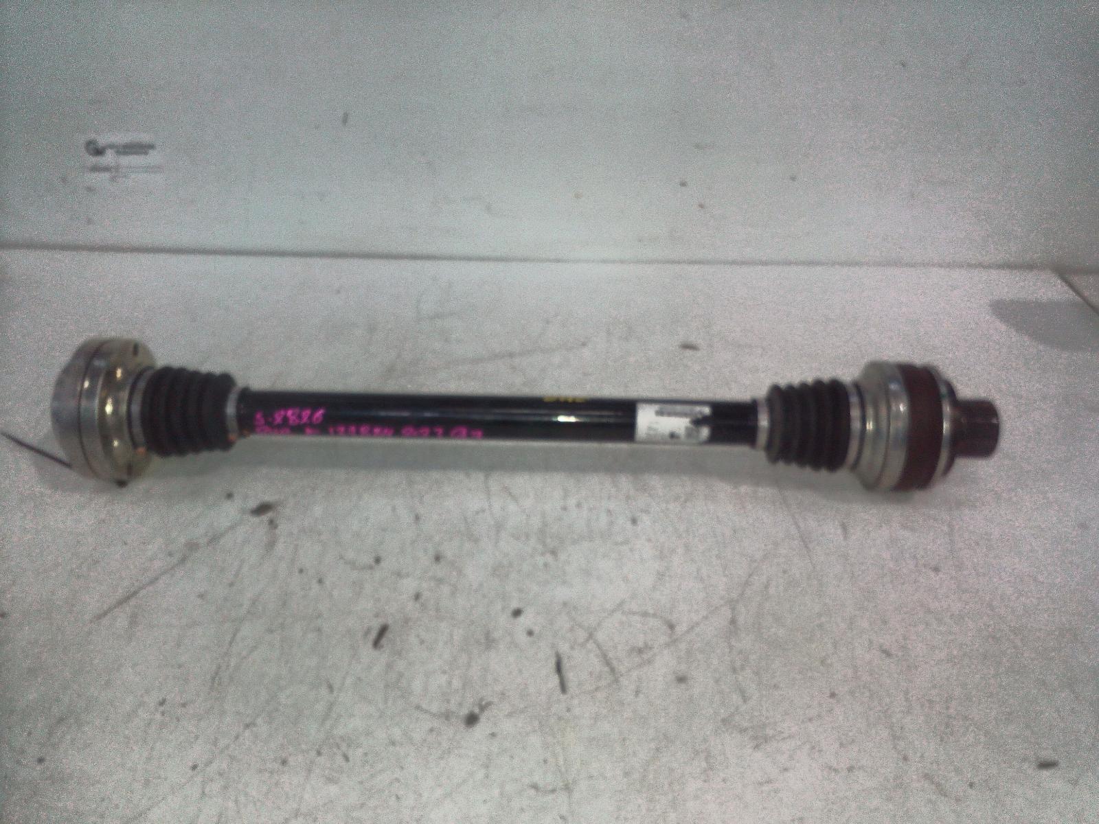 View Auto part Right Driveshaft Audi Q7 2023