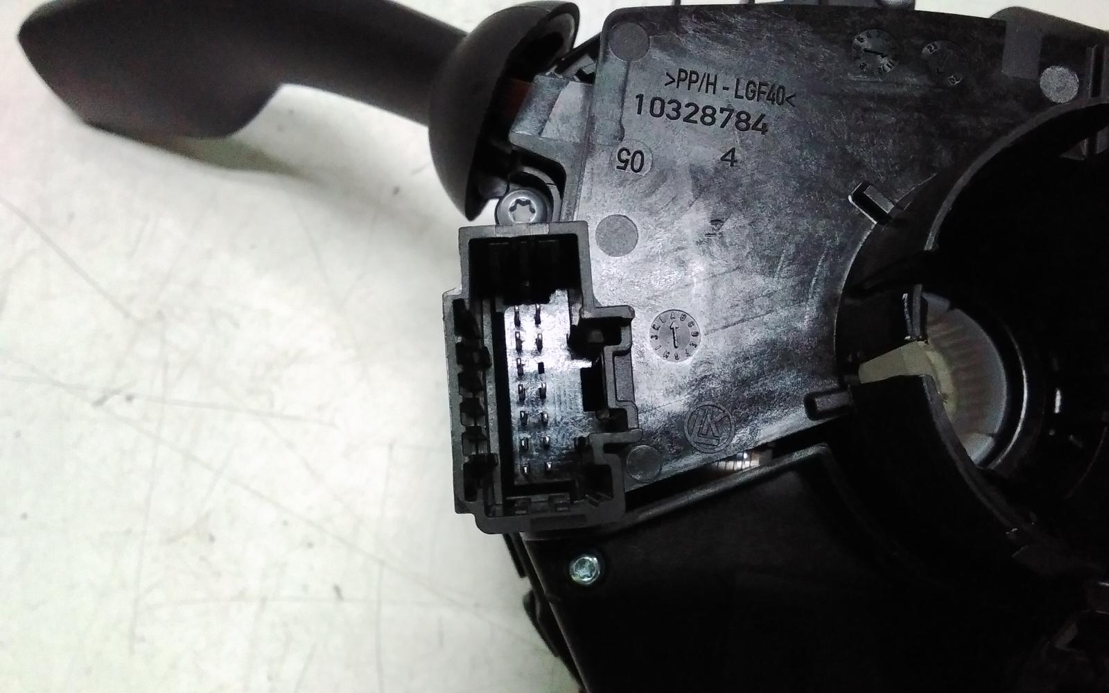 View Auto part Combination Switch Tesla Model 3 2021