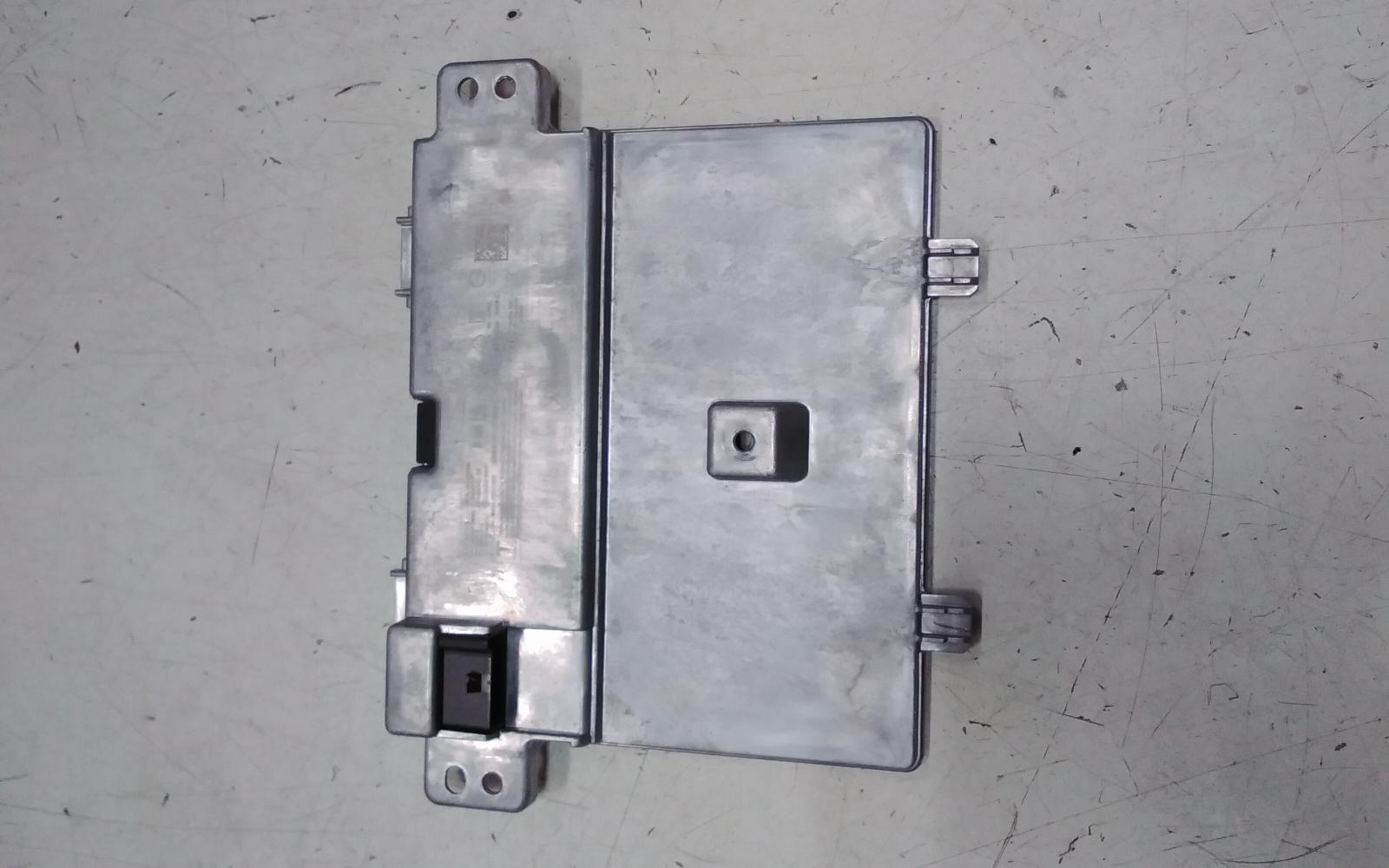 View Auto part Misc Switch/Relay Tesla Model 3 2021