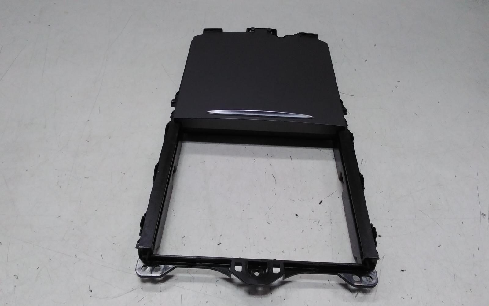 View Auto part Trim Panel Tesla Model 3 2021