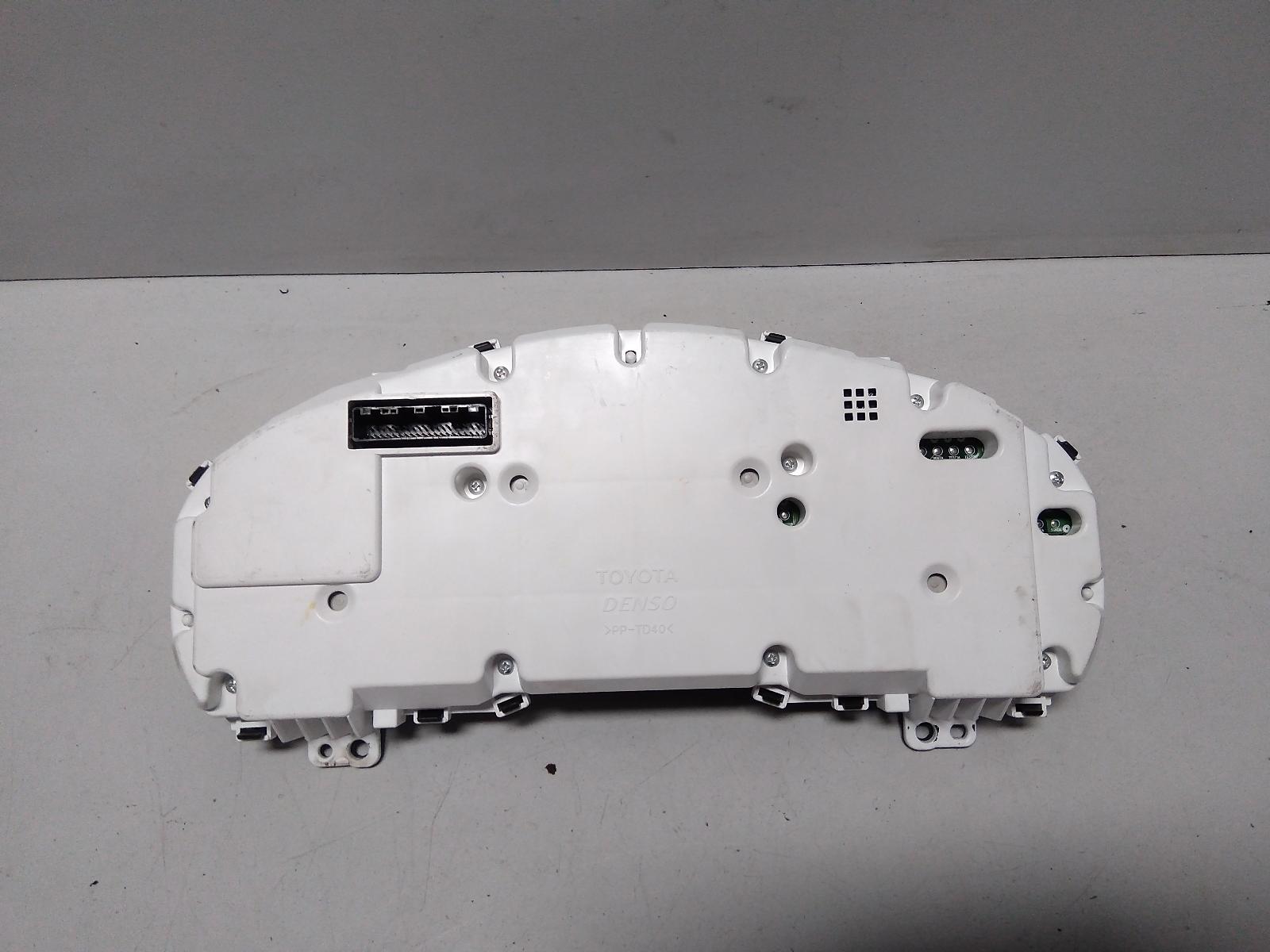View Auto part Instrument Cluster Toyota Kluger 2013
