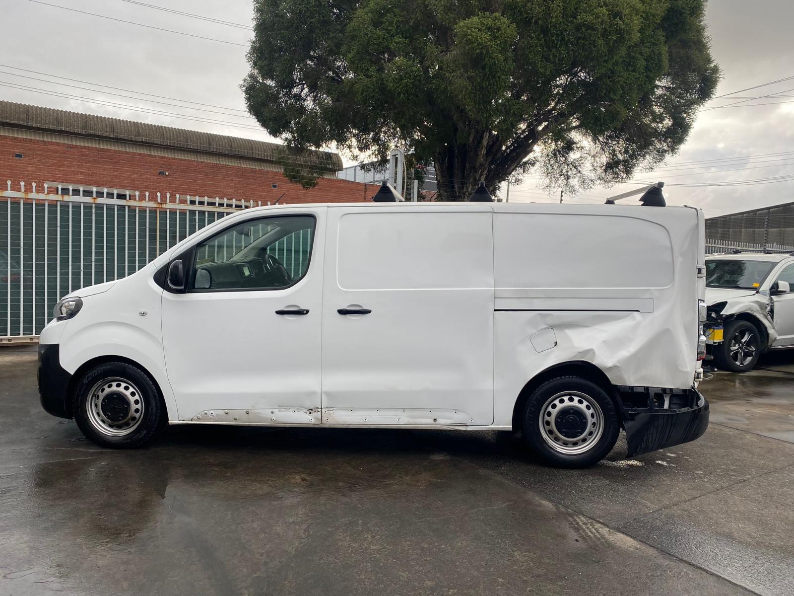 View Auto part Catalytic Converter Peugeot Expert 2019