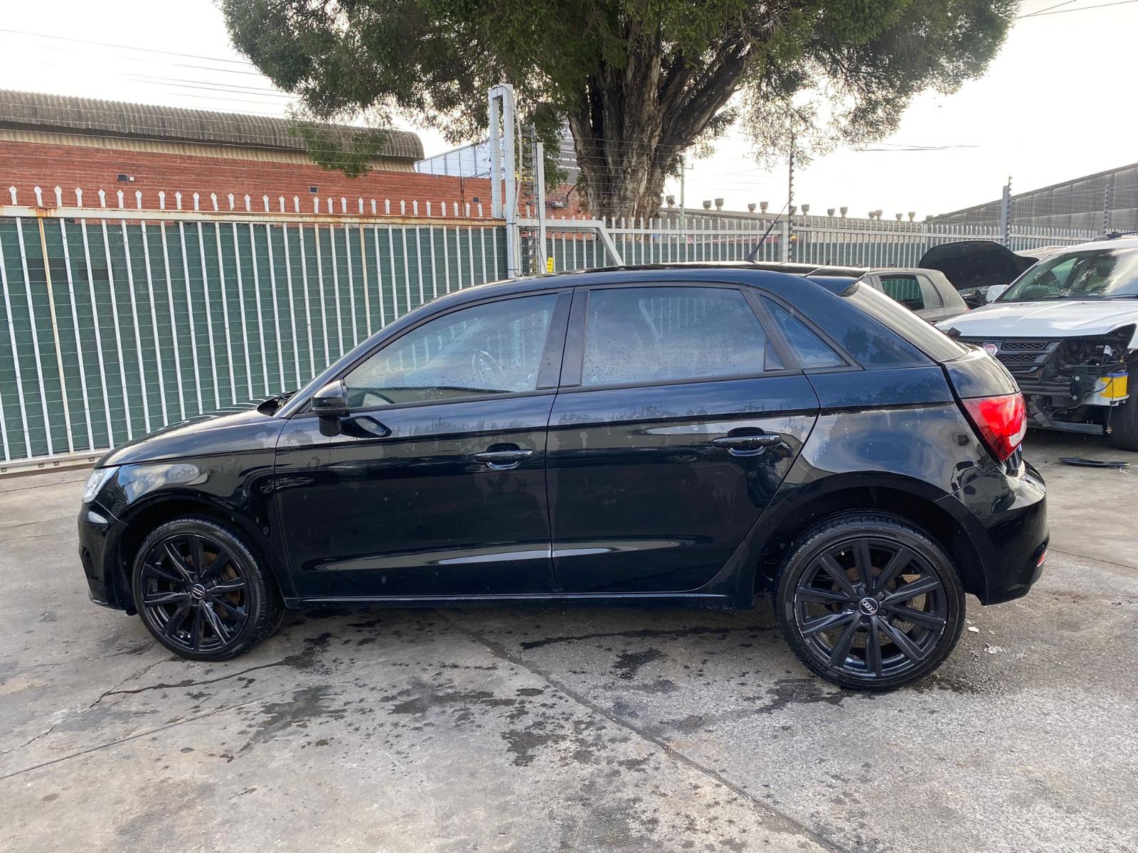 View Auto part Right Front Hub Assembly Audi A1 2016